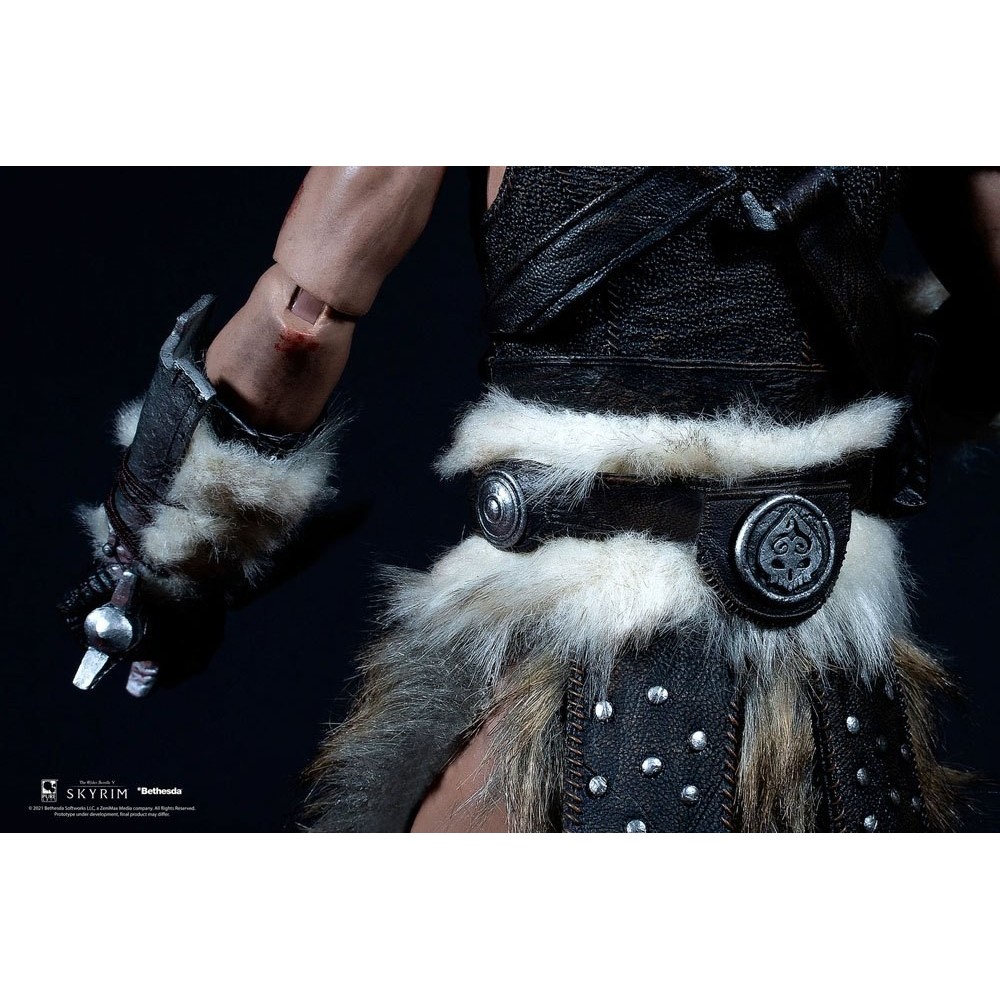 PURE ARTS THE ELDER SCROLLS V SKYRIM DRAGONBORN DELUXE ED. 32CM ACTION FIGURE