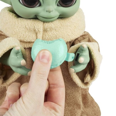HASBRO STAR WARS THE MANDALORIAN THE CHILD BABY YODA GALACTIC SNACKIN' GROGU ANIMATRONIC ACTION FIGURE