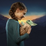 HASBRO STAR WARS THE MANDALORIAN THE CHILD BABY YODA GALACTIC SNACKIN' GROGU ANIMATRONIC ACTION FIGURE