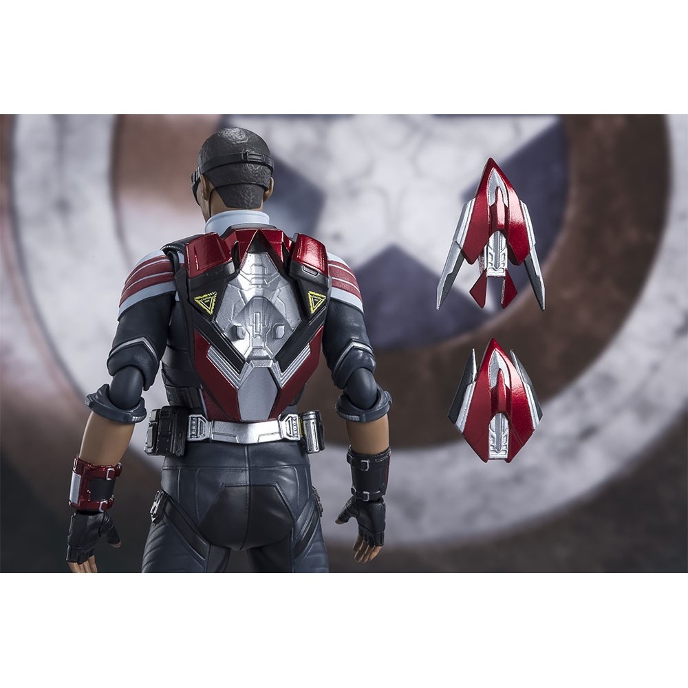 BANDAI THE FALCON AND THE WINTER SOLDIER FALCON S.H. FIGUARTS ACTION FIGURE