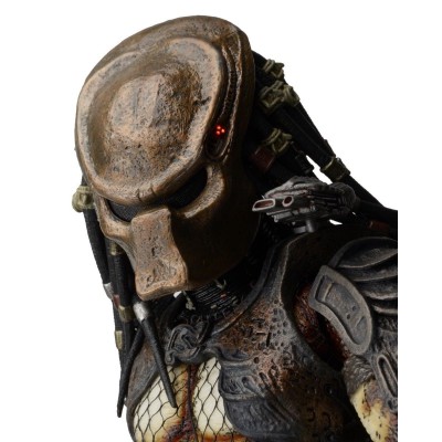 NECA PREDATOR 18" CITY HUNTER WITH LED ACTION FIGURE 45CM