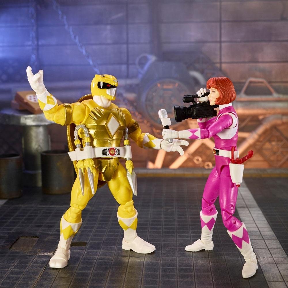 POWER RANGERS X TMNT MORPHED APRIL O'NEIL AND MORPHED MICHELANGELO ACTION FIGURE HASBRO