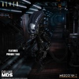 MDS XENOMORPH ALIEN DELUXE ACTION FIGURE MEZCO TOYS