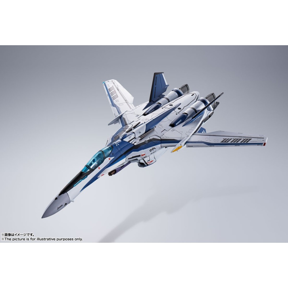 DX CHOGOKIN MACROSS VF-25 MESSIAH VALKYRIE ACTION FIGURE BANDAI