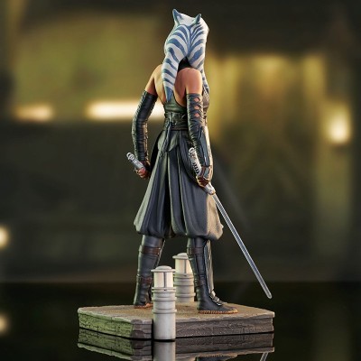 DIAMOND SELECT THE MANDALORIAN AHSOKA TANO 25CM STATUE FIGURE