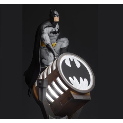PALADONE PRODUCTS BATMAN FIGURINE LIGHT BAT LOGO PROJECTOR