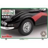 INFINITE STATUE UN SACCO BELLO ENZO SU FIAT DINO SPIDER 1/18 SCALE FIGURE REPLICA