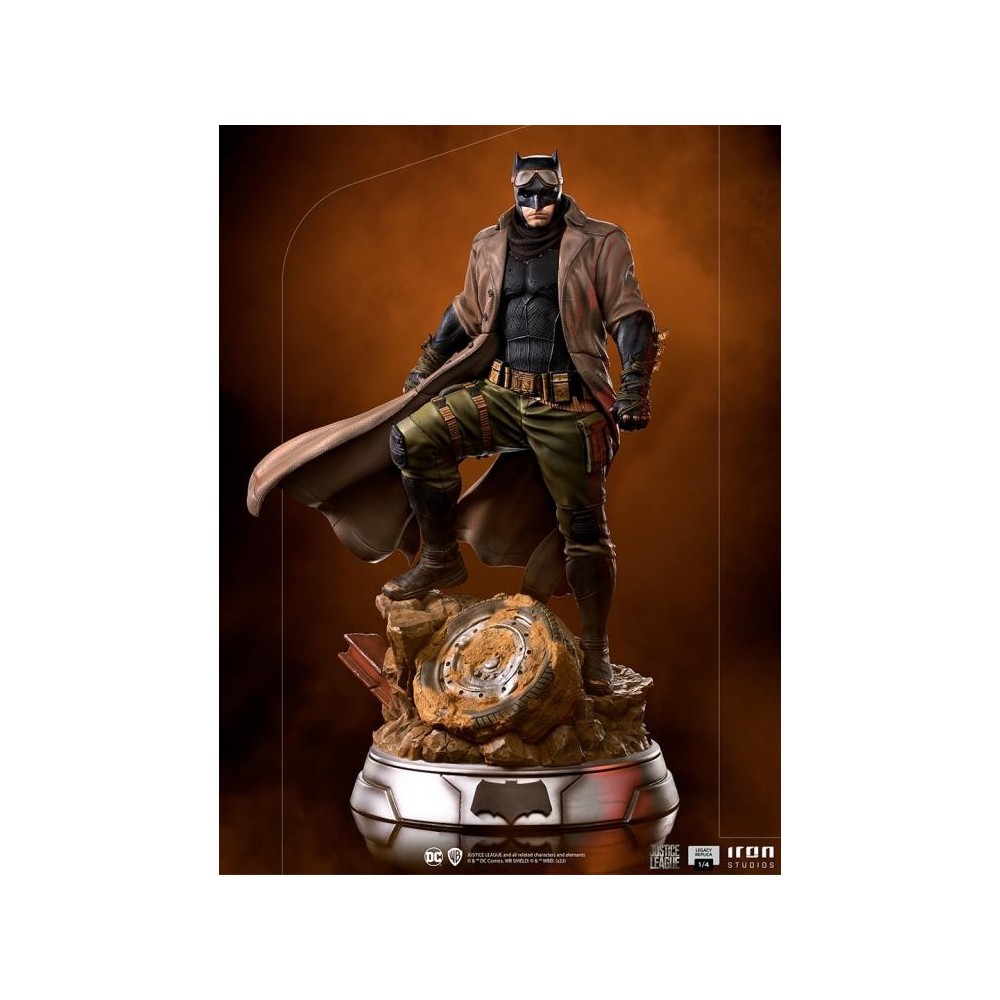 IRON STUDIOS ZACK SNYDER'S JUSTICE LEAGUE KNIGHTMARE BATMAN LEGACY REPLICA 1/4 STATUE FIGURE