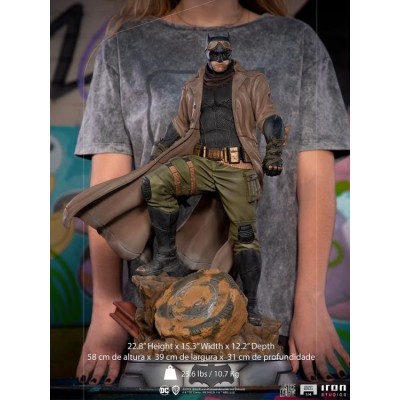 IRON STUDIOS ZACK SNYDER'S JUSTICE LEAGUE KNIGHTMARE BATMAN LEGACY REPLICA 1/4 STATUE FIGURE