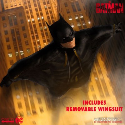 MEZCO TOYS THE BATMAN ONE:12 COLLECTIVE ACTION FIGURE