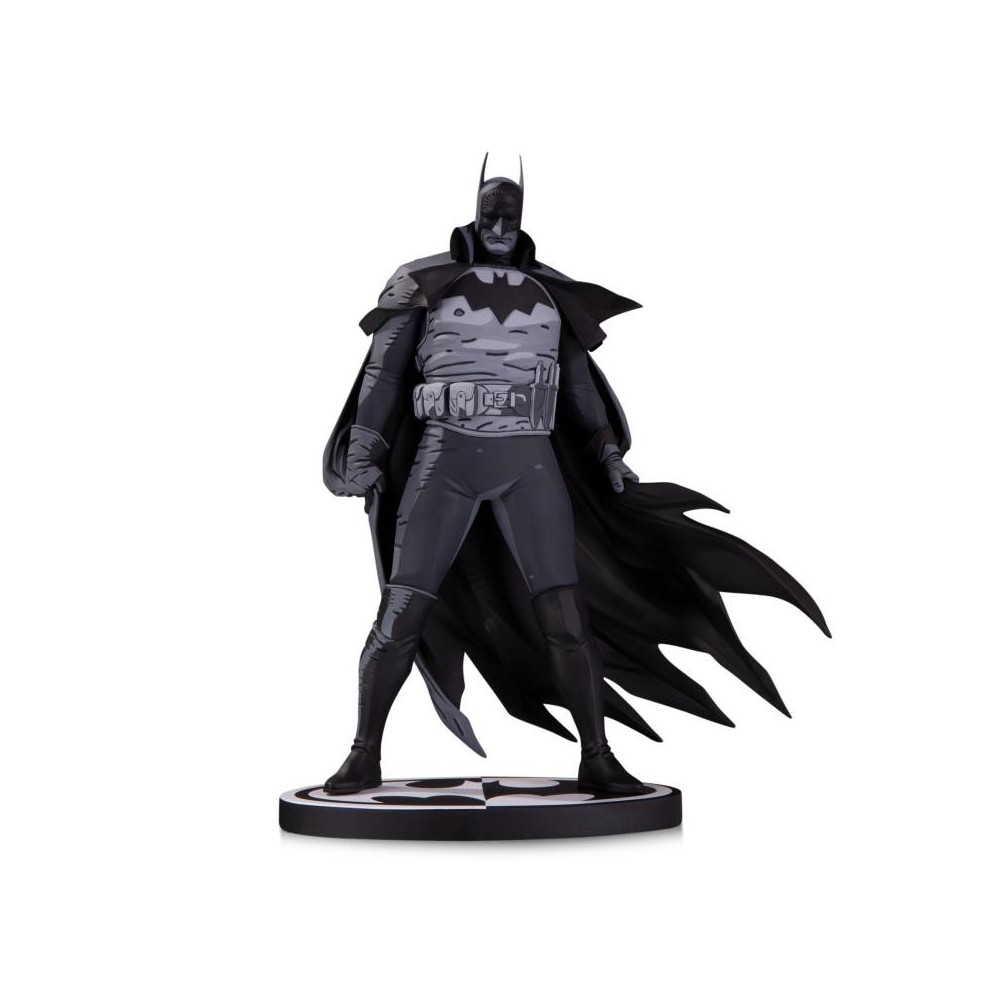 MC FARLANE BATMAN BLACK AND WHITE MIKE MIGNOLA STATUE FIGURE