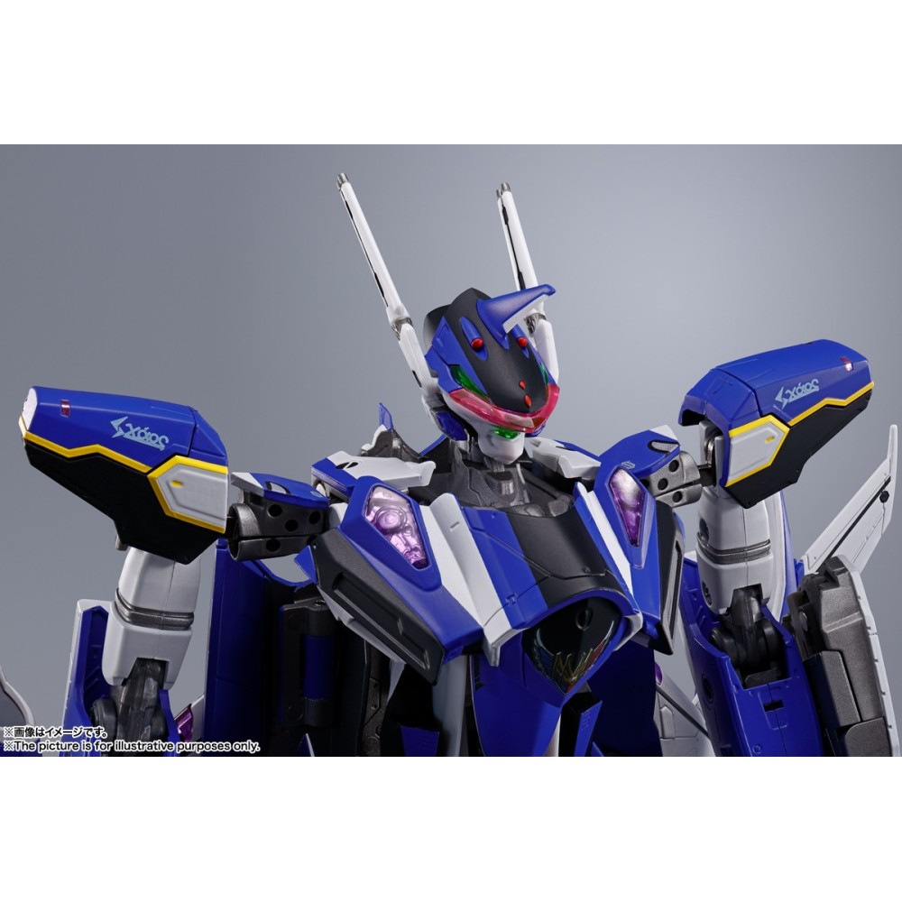 DX CHOGOKIN MACROSS YF-29 DURANDAL VALKIRIE ACTION FIGURE BANDAI