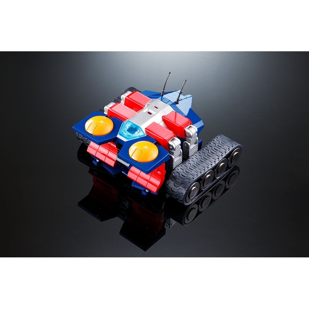 DX SOUL OF CHOGOKIN DX-03 COMBATTLER 5 DIE CAST BANDAI