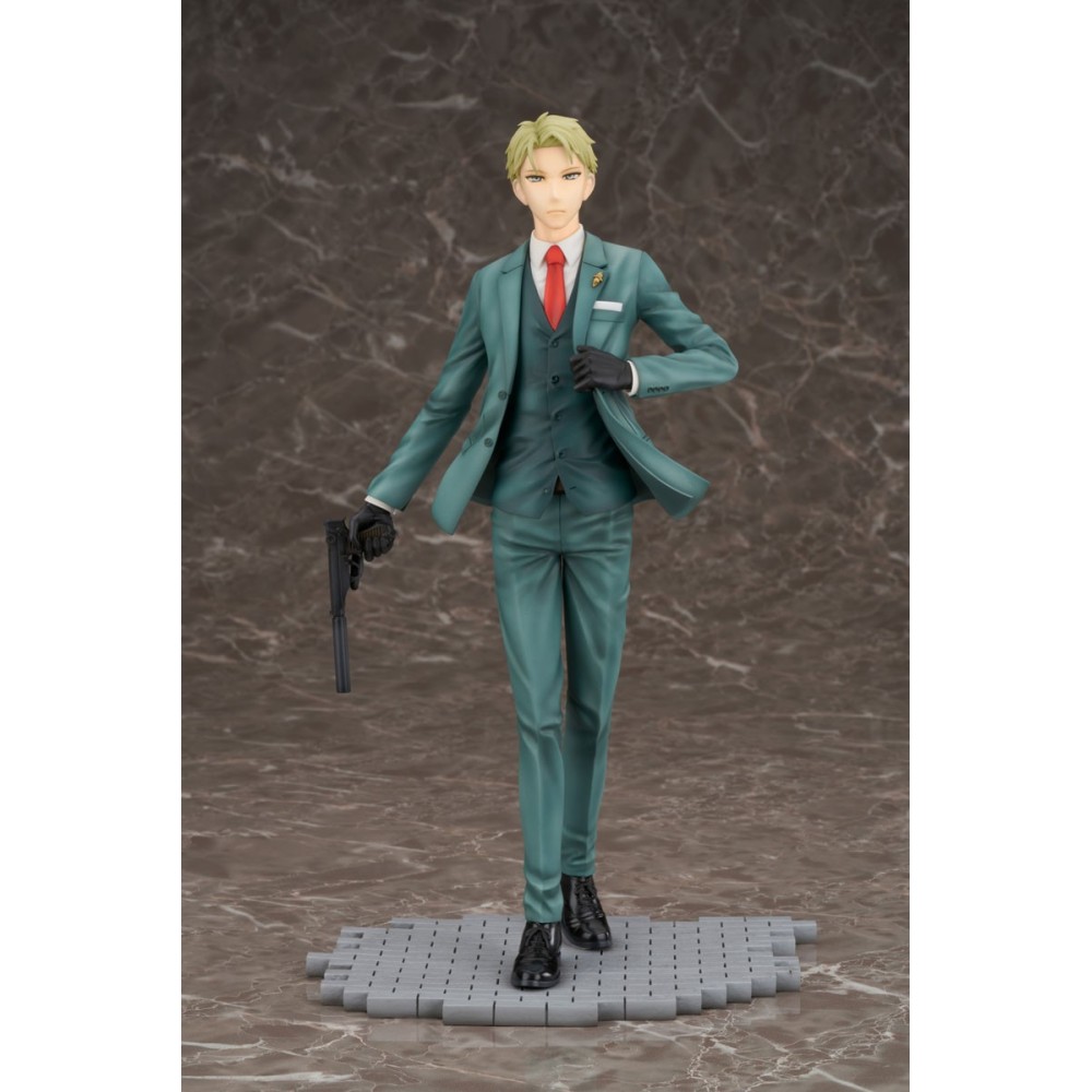 FURYU SPY X FAMILY LOID FORGER 1/7 STATUE FIGURE