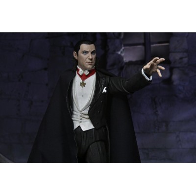 NECA UNIVERSAL MONSTERS ULTIMATE DRACULA TRANSYLVANIA ACTION FIGURE