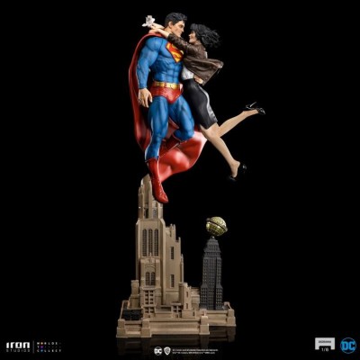 IRON STUDIOS SUPERMAN AND LOIS LANE DIORAMA 1/6 STATUE FIGURE