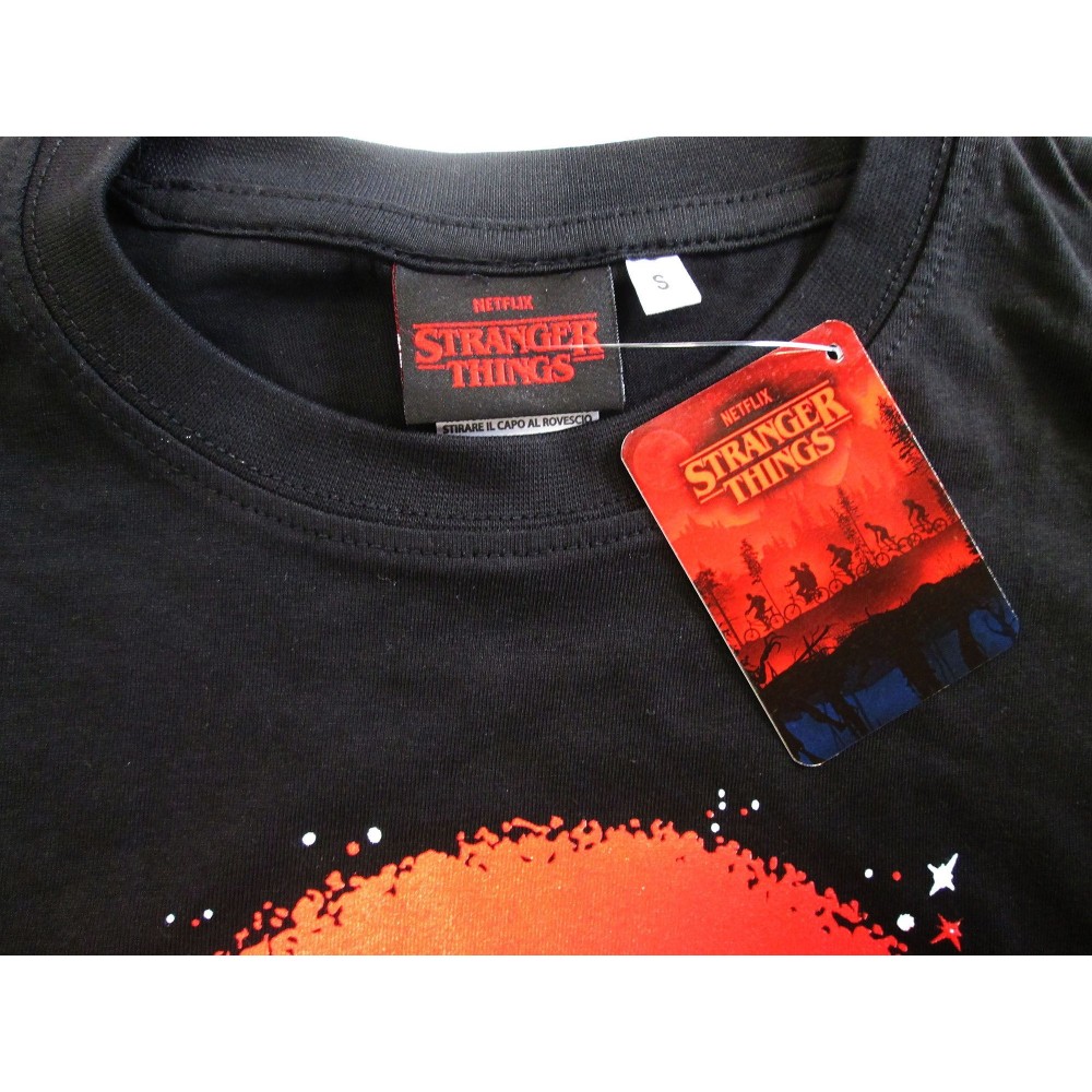T SHIRT STRANGER THINGS UPSIDE DOWN