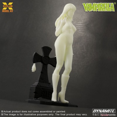 VAMPIRELLA GLOW IN THE DARK 1/8 MODEL KIT FIGURE X-PLUS