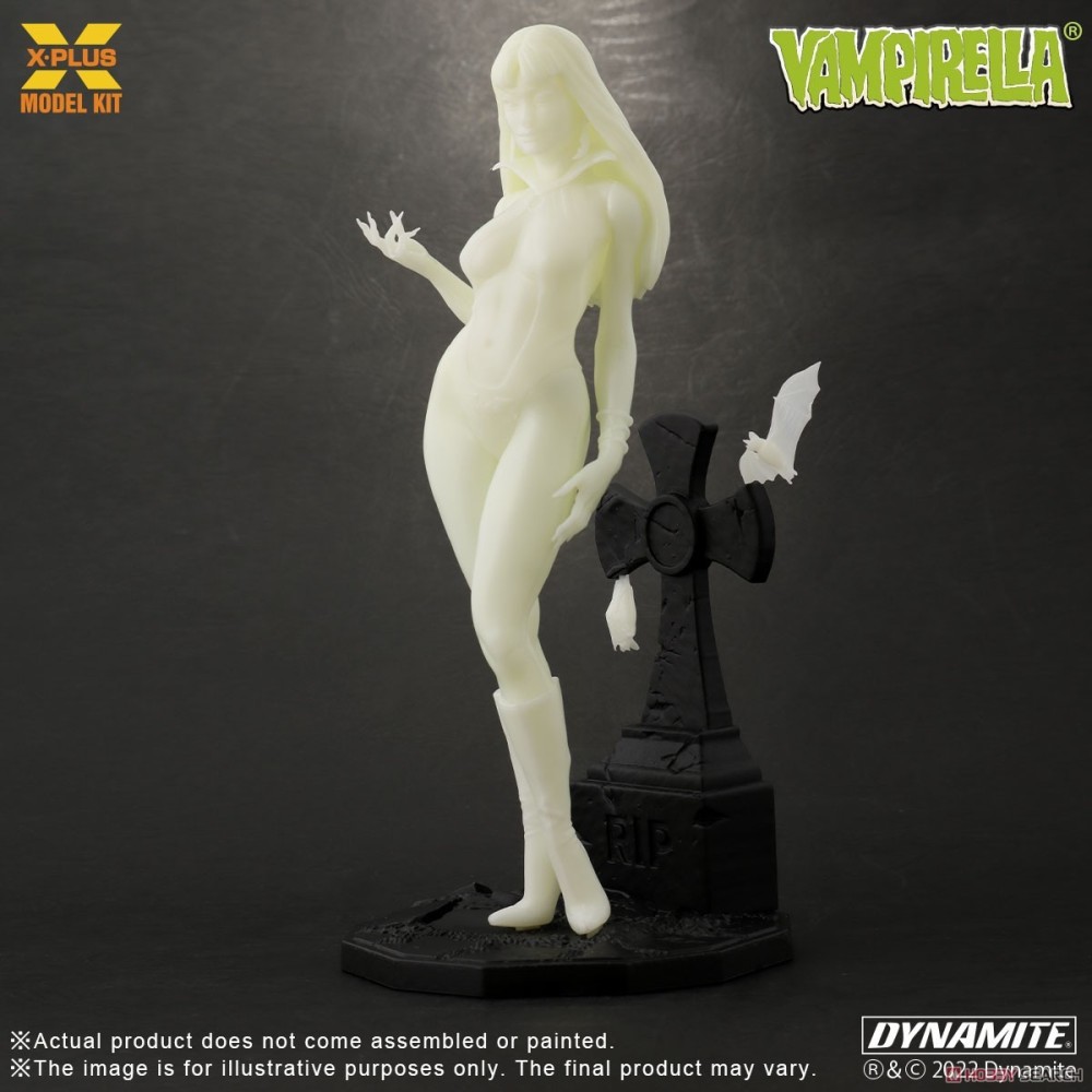 VAMPIRELLA GLOW IN THE DARK 1/8 MODEL KIT FIGURE X-PLUS