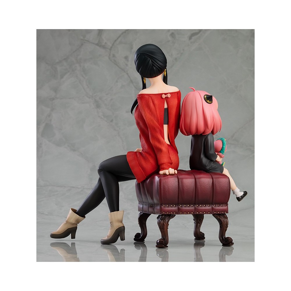GOOD SMILE COMPANY SPY X FAMILY ANYA AND YOR FORGER STATUE FIGURE