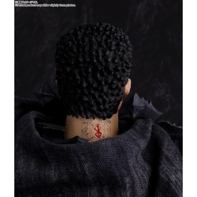 BERSERK GUTS ARMOR GATSU S.H. FIGUARTS ACTION FIGURE BANDAI