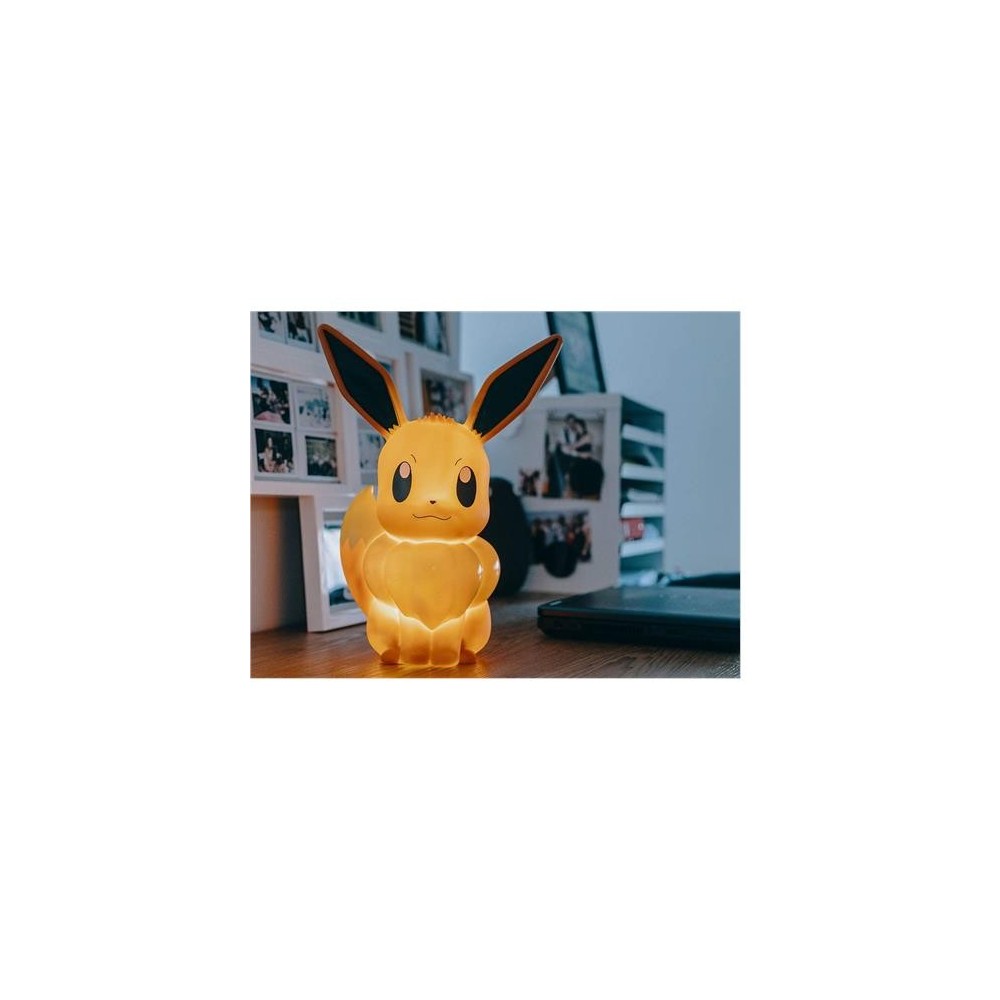 TEKNOFUN POKEMON EEVEE LIGHT UP FIGURE 30CM