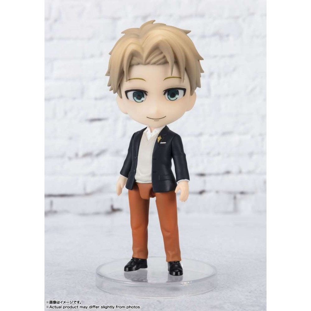 SPY X FAMILY LOID FORGER ODEKEKE OUTFIT MINI FIGUARTS ACTION FIGURE BANDAI