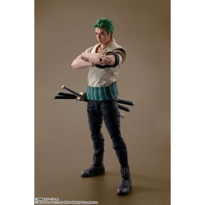BANDAI ONE PIECE NETFLIX RORONOA ZORO S.H. FIGUARTS ACTION FIGURE