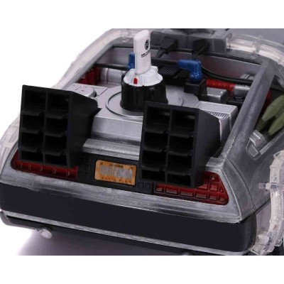 SIMBA TOYS  BACK TO THE FUTURE PART III DELOREAN DIE CAST 1/24 MODEL