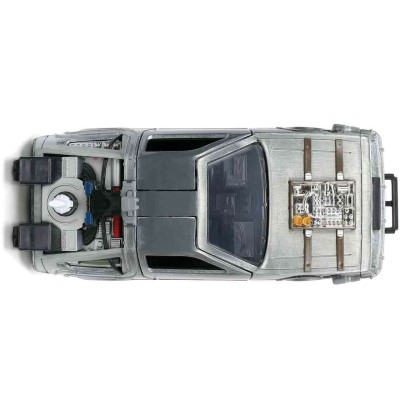 SIMBA TOYS  BACK TO THE FUTURE PART III DELOREAN DIE CAST 1/32 MODEL