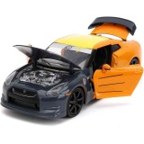 NARUTO SHIPPUDEN 2009 NISSAN GTR WITH NARUTO FIGURE DIE CAST 1/24 MODEL JADA TOYS