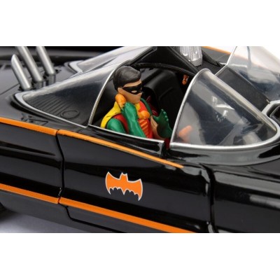 BATMAN TV SERIES 1966 BATMOBILE DIE CAST 1/24 MODEL + BATMAN JADA TOYS