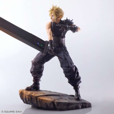 SQUARE ENIX FINAL FANTASY 7 REBIRTH CLOUD STRIFE STATIC ARTS STATUE