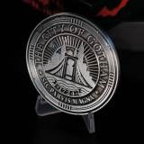 FANATTIK DC COMICS THE BATMAN LIMITED EDITION GOTHAM CITY MEDALLION