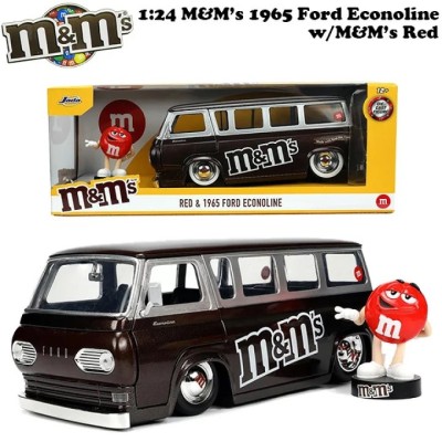M&M'S 1965 FORD ECONOLINE WITH RED FIGURE DIE CAST 1/24 MODEL JADA TOYS