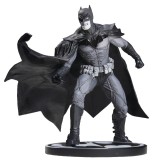 DC COLLECTIBLES BATMAN BLACK AND WHITE - BATMAN BY LEE BERMEJO STATUE 2nd ED.