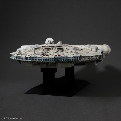 STAR WARS MILLENNIUM FALCON PERFECT GRADE 1/72 MODEL KIT 47CM FIGURE BANDAI
