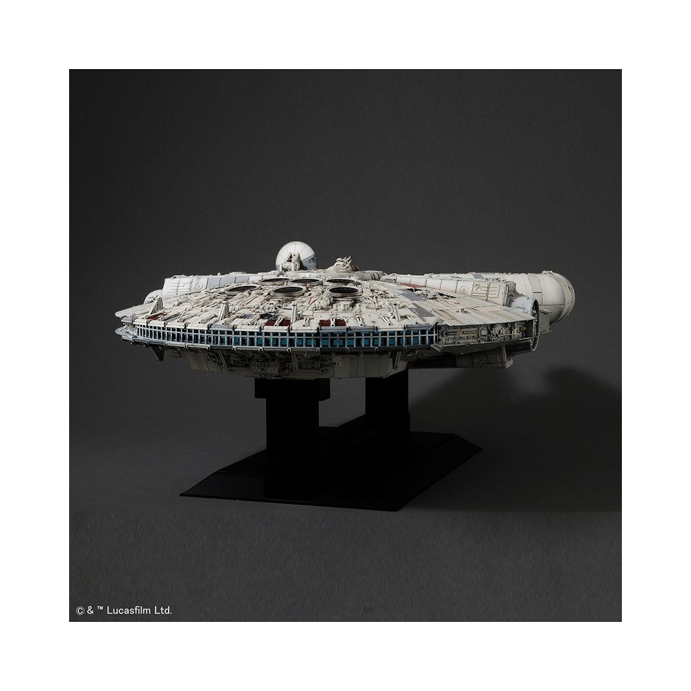 STAR WARS MILLENNIUM FALCON PERFECT GRADE 1/72 MODEL KIT 47CM FIGURE BANDAI
