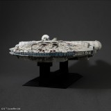STAR WARS MILLENNIUM FALCON PERFECT GRADE 1/72 MODEL KIT 47CM FIGURE BANDAI