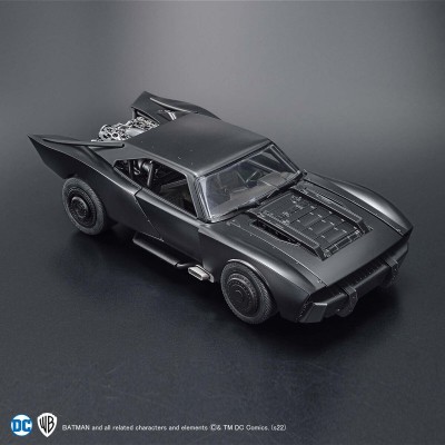 BANDAI THE BATMAN BATMOBILE 1/35 MODEL KIT FIGURE