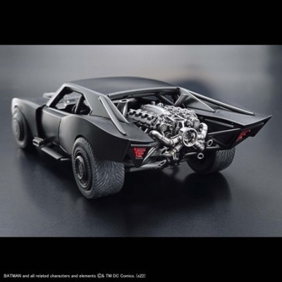 BANDAI THE BATMAN BATMOBILE 1/35 MODEL KIT FIGURE