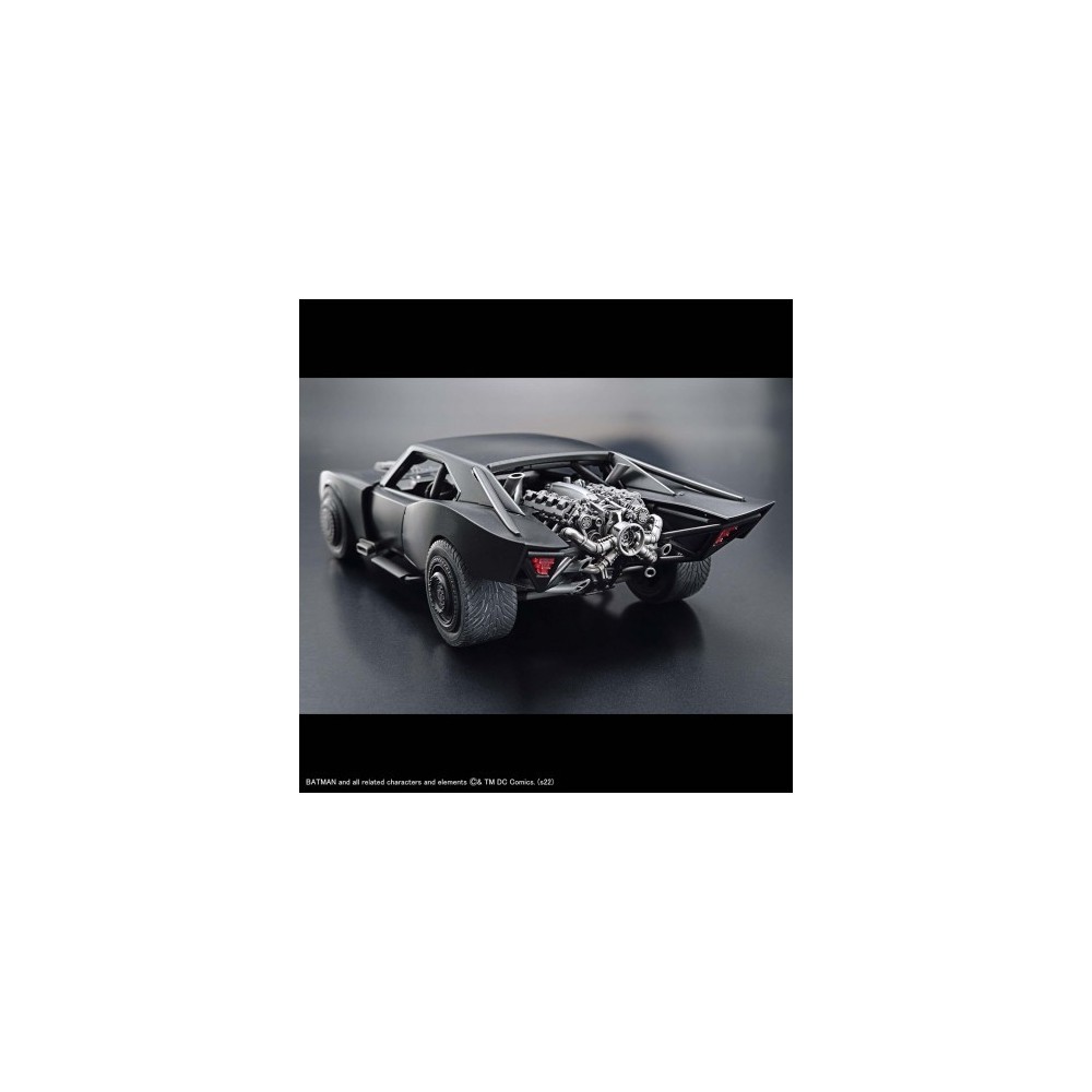 BANDAI THE BATMAN BATMOBILE 1/35 MODEL KIT FIGURE
