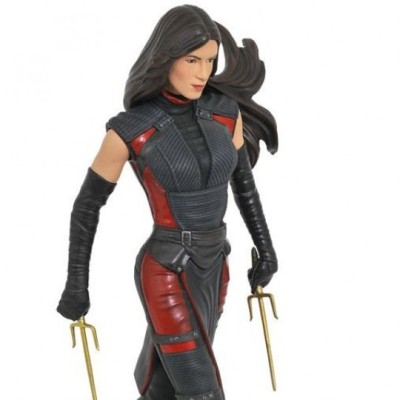 DIAMOND SELECT MARVEL GALLERY NETFLIX DAREDEVIL - ELEKTRA FIGURE STATUE