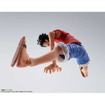 BANDAI ONE PIECE ROMANCE DAWN MONKEY D. LUFFY S.H. FIGUARTS ACTION FIGURE
