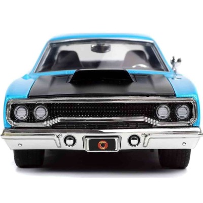 LOONEY TUNES 1970 PLAYMOUTH ROADRUNNER WILL E. COYOTE DIE CAST 1/24 MODEL JADA TOYS