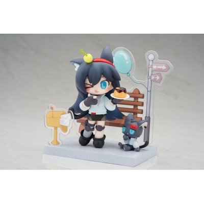 APEX INNOVATION ARKNIGHTS Q-FIGURE BLAZE DESSERT TIME SERIES FIGURE STATUE