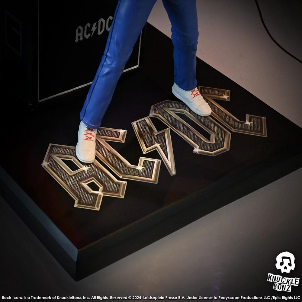 ROCK ICONZ AC/DC BRIAN JOHNSON STATUA FIGURE KNUCKLEBONZ