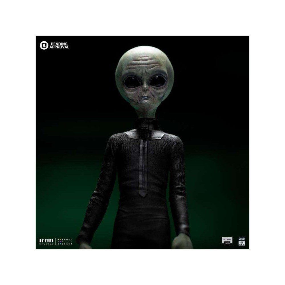 IRON STUDIOS I WANT TO BELIEVE GREY ALIEN ART SCALE STATUE