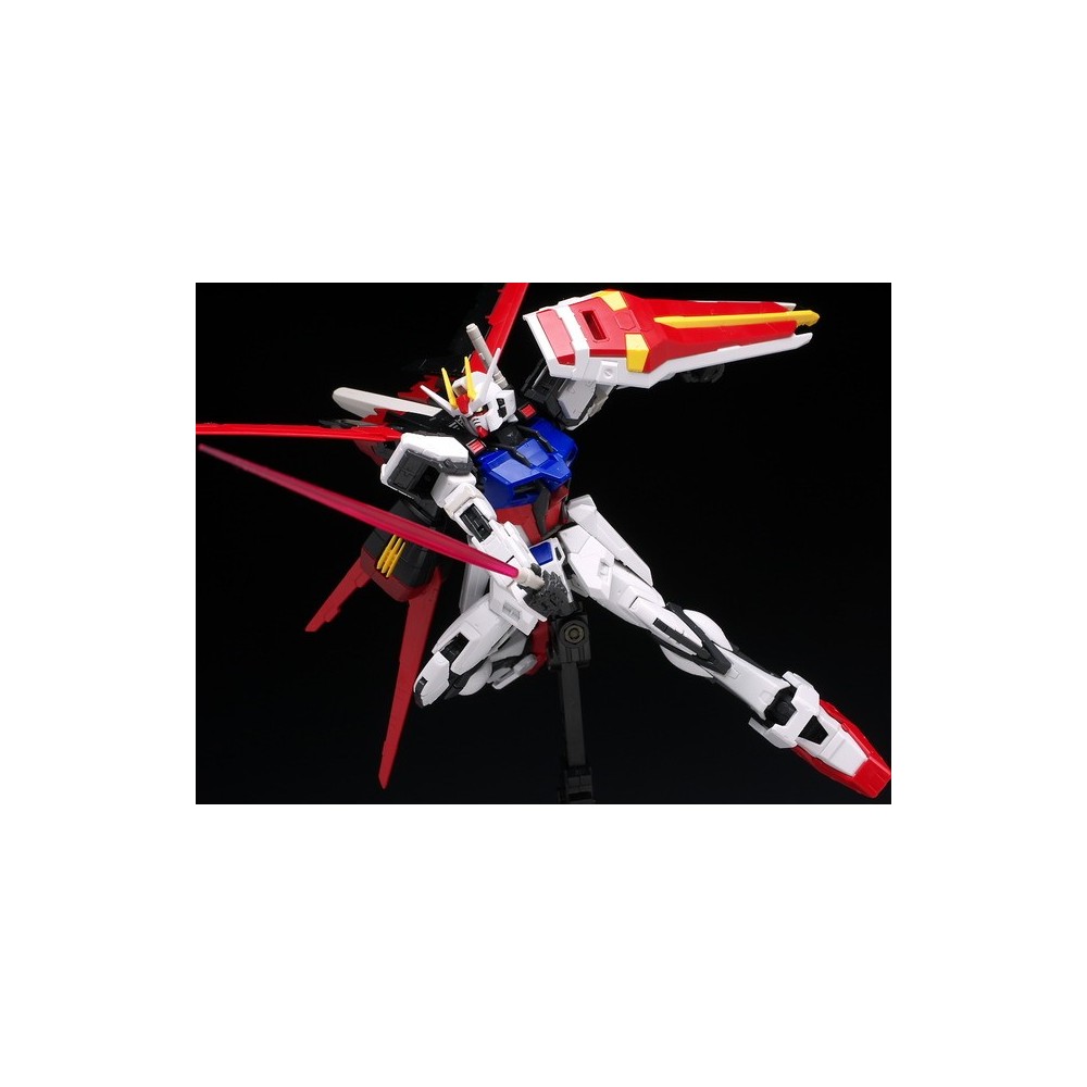 BANDAI REAL GRADE RG AILE STRIKE GUNDAM 1/144 MODEL KIT FIGURE