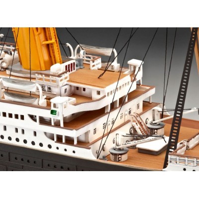 RMS TITANIC 100TH ANNIVERSARY 1/400 MODEL KIT FIGURE REVELL